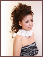 ★サイドねじり＆盛り盛り逆毛の超小顔ゴージャスアップ★